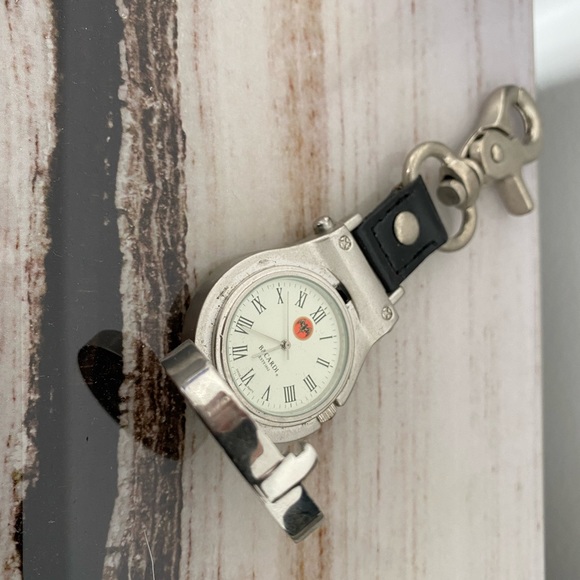 Bacardi collectable pocket watch. Screw missing - Picture 2 of 3